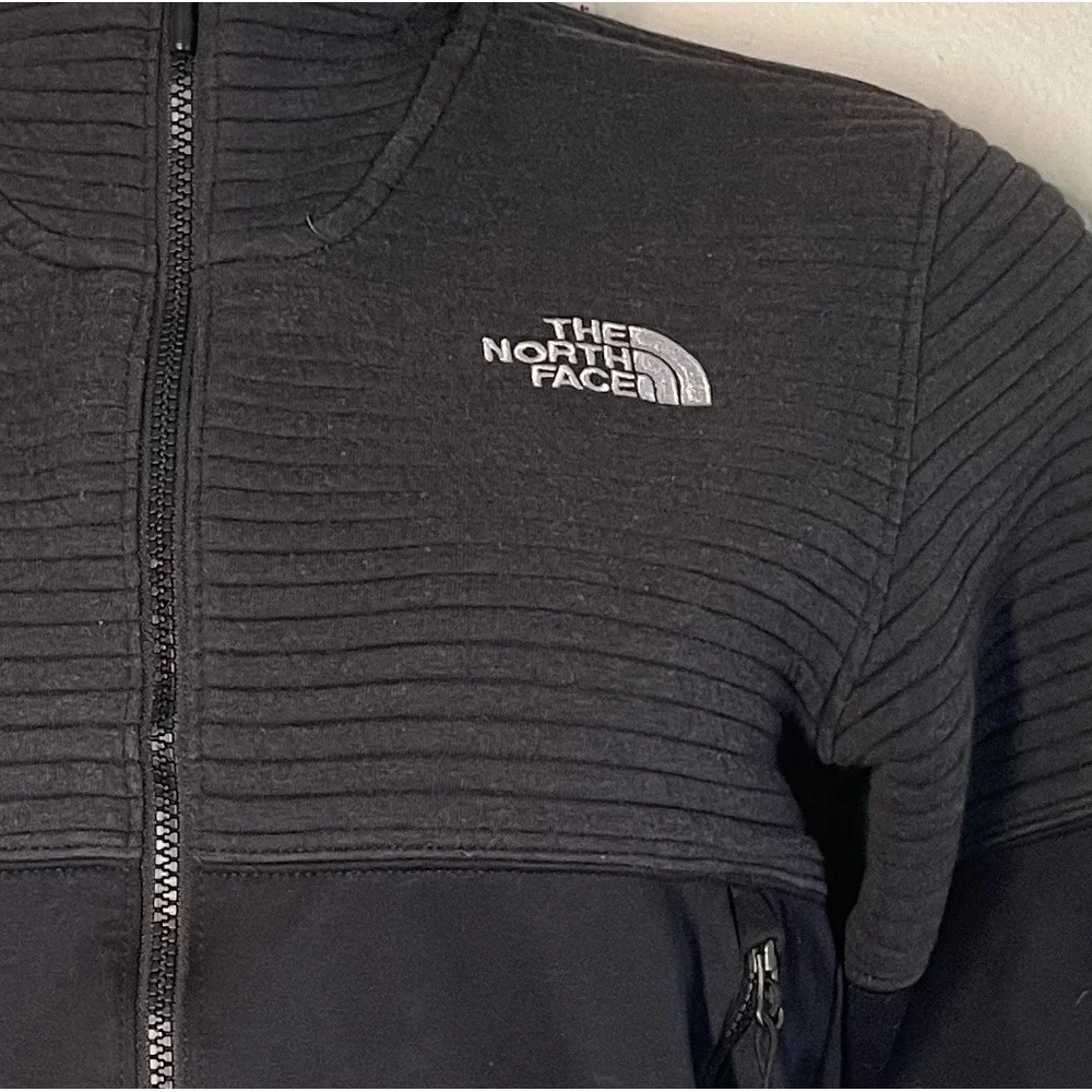 The North Face Black Performance Jacket mens XS with Hood Full Zip Ribbed Hoodie
